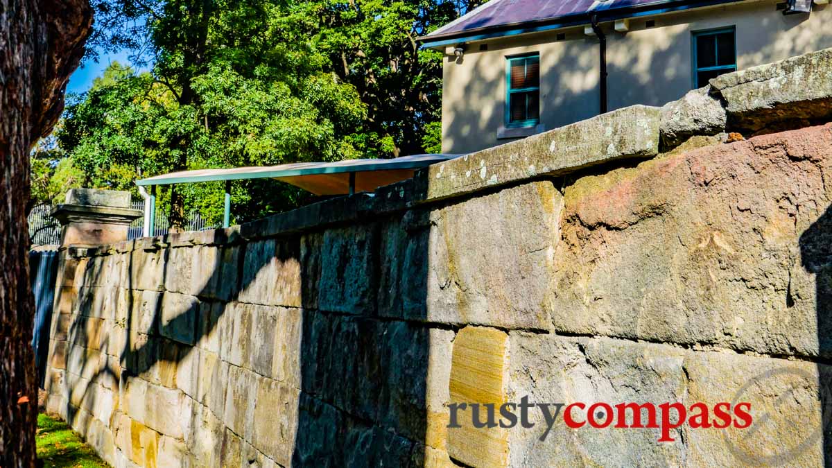 Macquarie's Wall 1812-1816 - Royal Botanical Gardens Sydney Macquarie's Wall 1812-1816 - Royal Botanical Gardens Sydney